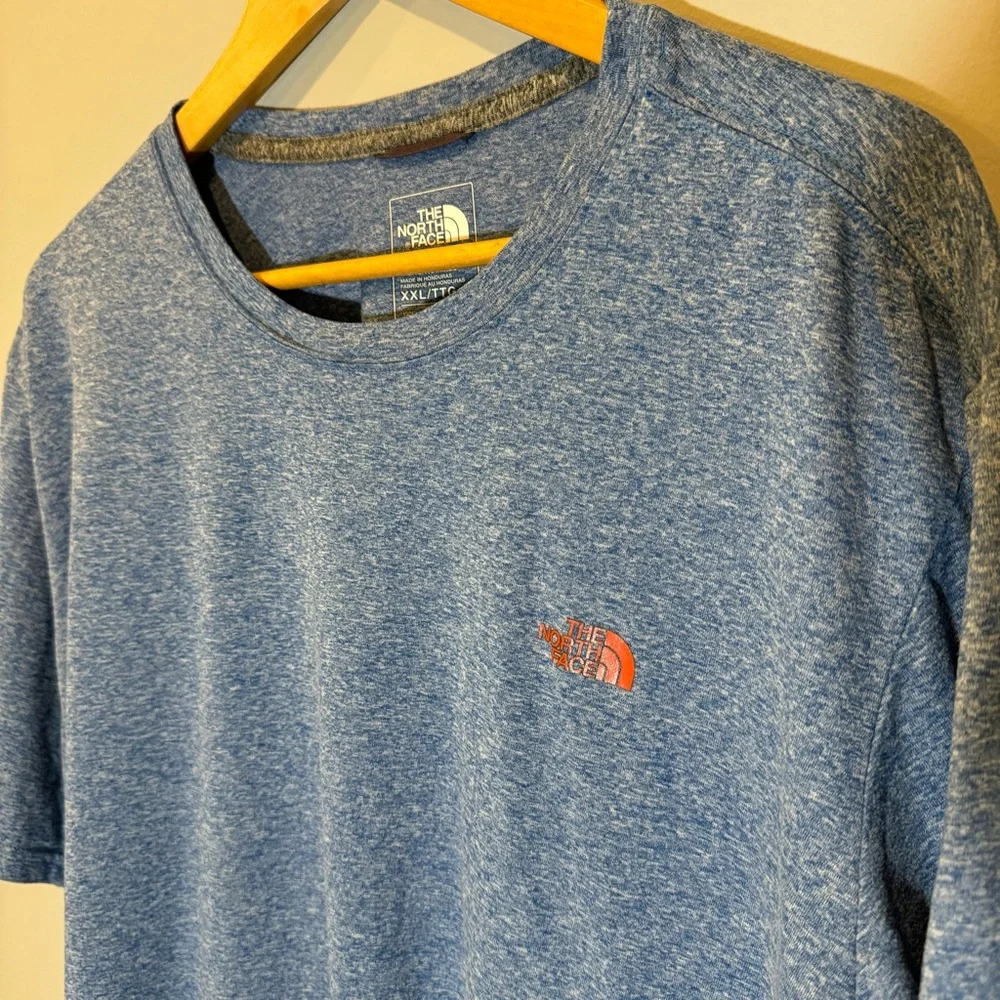 North Face Adventure Tshirt, Blue with Bright Red/Orange Logo, Men’s XXL, EUC‎